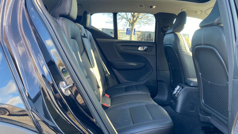 Volvo Xc40 1.5 T5 Recharge PHEV Ultimate Dark 5dr Auto Estate